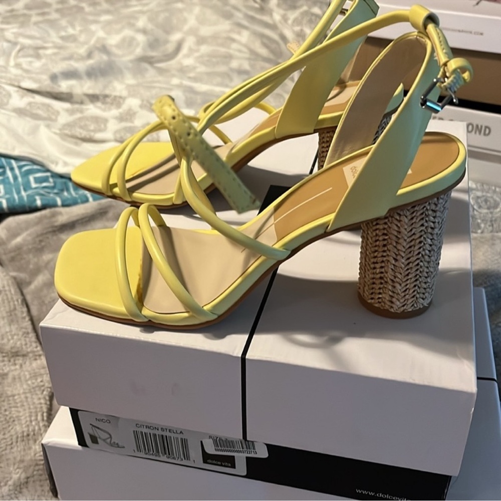 Dolce Vita Citron Stella Women’s Sandals - Picture 2 of 4
